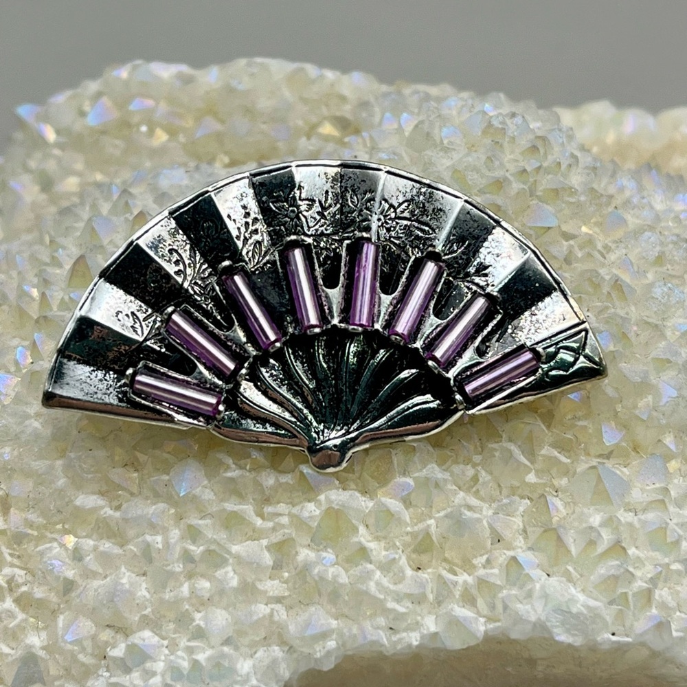 Elegant Vintage Silver Tone and Purple Fan Brooch -Stylish Retro Look